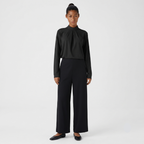 Bianca - Blusa elegante con detalle de cierre trasero